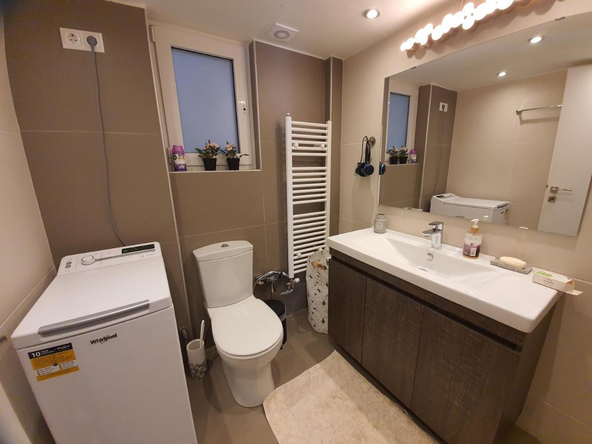 Lukas-2 B/R Luxurious Flat With Veranda Leilighet Athen Eksteriør bilde